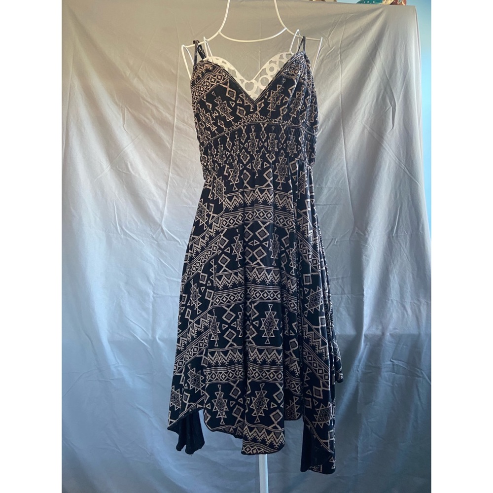 🌊BILLABONG TRIBAL HANDKERCHIEF SURFER DRESS 🌊